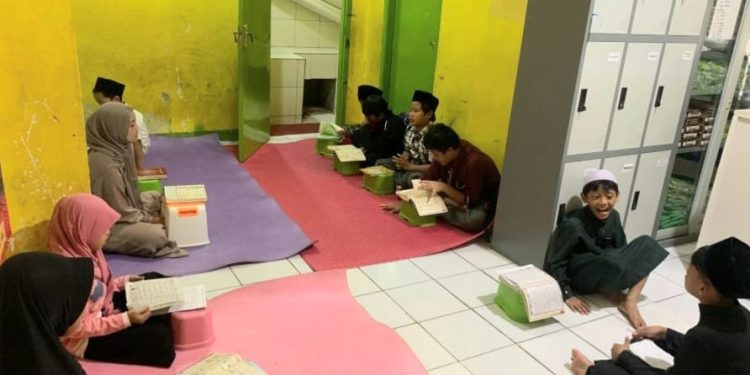 Ketekunan Kelompok Assyifa dalam Belajar Al-Quran