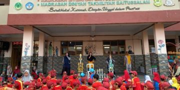 Aktivitas Senam Sehat Rutin di MI Baitussalam Cisaat