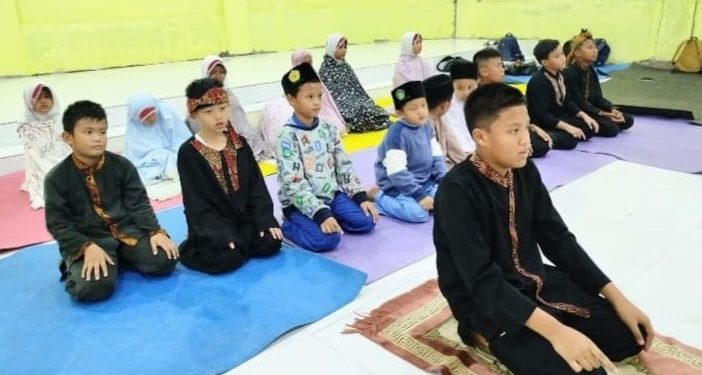 Sholat Ashar Berjamaah Lebih Khusyu, Suasana Baru Sarana Tahfid