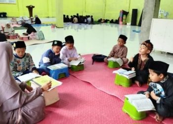 Kegembiraan Kelomok Tahfidz Al-Muminun di Tempat Baru