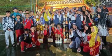 Lagi, MI Baitussalam Borong Piala Lomba Paskibra Se-Nasional