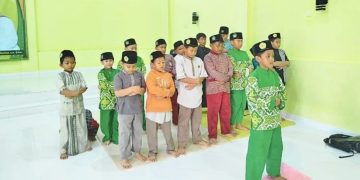 Menjadi Kebanggaan, Berjamaah Sholat Ashar di Tahfidz Fathiyyah Zahra