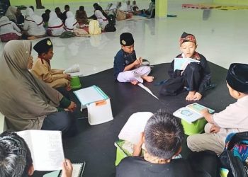 Wajah Ceria Kelompok Al-Furqan Santri Tahfidz Fathiyyah Zahra