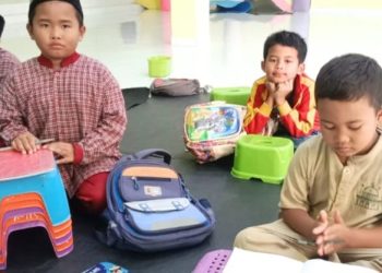 Generasi Pintar Siswa Fathiyyah Zahra dengan Belajar Matematika Bersama