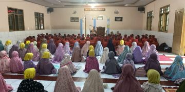 KH Iim Abdul Karim Berikan Tausyiah di Pesantren Ramadhan MI Baitussalam