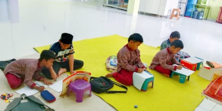 Belajar Matematika, Menulis dan Membaca di Bulan Ramadhan