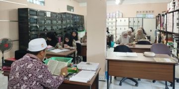 Gema Sholawat Guru-guru MI Baitussalam Jadi Aktivitas Rutin