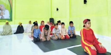 Tahfidz Fathiyyah Zahra, Tanamkan Pembiasaan Sholat Berjamaah Sejak Dini