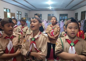 Perkuat Fondasi Agama, Siswa MI Baitussalam Membiasakan Sholat Dhuha