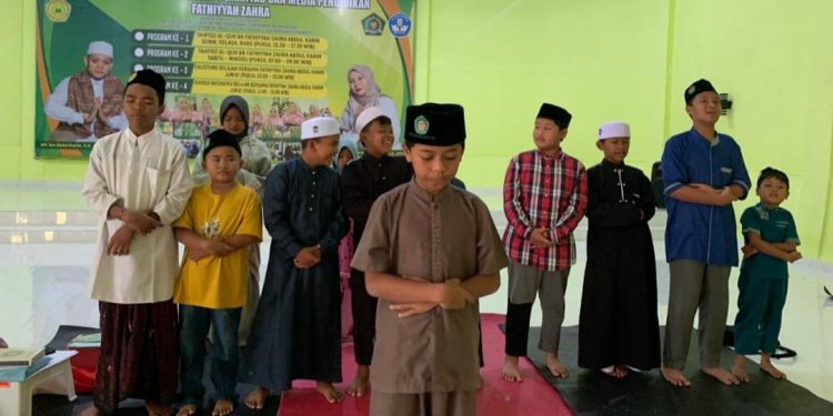 Kelompok Asy-Syifa: Berjamaah Dhuha di Tahfidz Fathiyyah Zahra Menjadi Kebanggaan