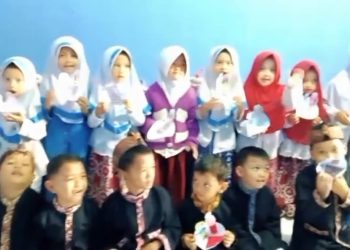 TKQ Baitussalam Cisaat Peringati Hari Kartini