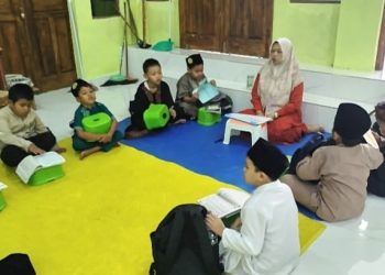 Kelompok Al-Furqan Siswa Tahfidz Fathiyyah Zahra Selalu Ceria