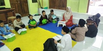 Kelompok Al-Furqan Siswa Tahfidz Fathiyyah Zahra Selalu Ceria