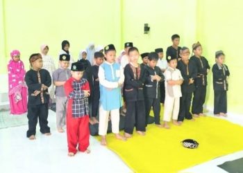 Kontinyu Dirikan Sholat Berjamaah, Siswa Tahfidz Jadi Kebanggaan Orang Tua
