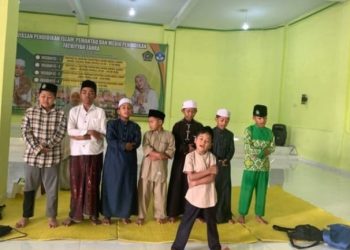 Kelompok Asy-Syifa Gelar Sholat Dhuha Berjamaah