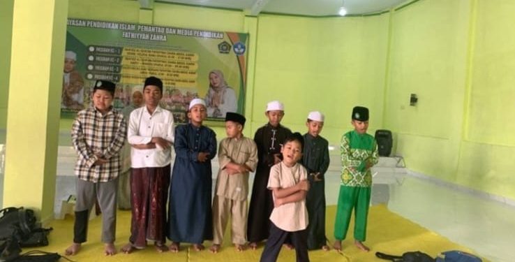 Kelompok Asy-Syifa Gelar Sholat Dhuha Berjamaah