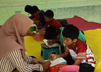 Siswa Calistung Fathiyyah Zahra Mengikuti Ulangan