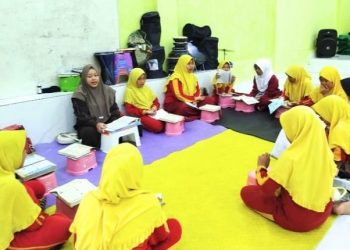 Generasi Terbaik Kelompok Siswa di Tahfidz Al-Quran Fathiyyah Zahra