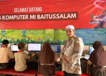 Kepala Sekolah MI Baitussalam, Monitoring “Munaqosah” Siswa