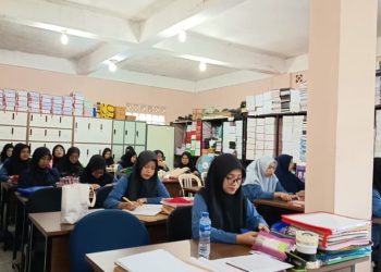 Alunan Sholawat Menggema di Ruang Guru TKQ dan MI Baitussalam