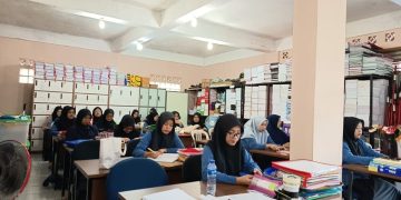 Alunan Sholawat Menggema di Ruang Guru TKQ dan MI Baitussalam