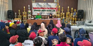 Tim Paskibra MI Baitussalam Siap Jemput Trofi Juara Tingkat Jabar