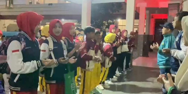 Doa Pelepasan Tim LKBB Paskibra MI Baitussalam Menuju Lomba Tingkat Jabar
