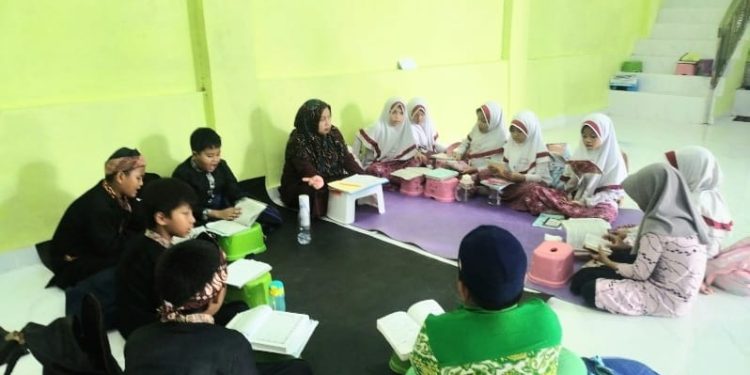 Ingin Anak Pintar Mengaji, Tahfidz Al-Quran Fathiyyah Zahra Bisa Jadi Pilihan