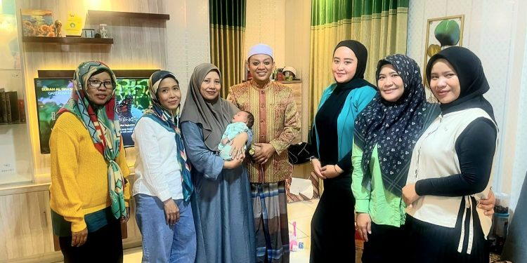 IKWI Kota Sukabumi Sambangi Kediaman KH Iim Abdul Karim