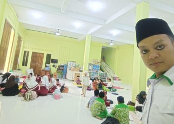 KH Iim Abdul Karim Monitoring Kegiataan Siswa Tahfidz