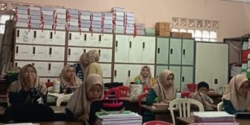 Gema Sholawat di Ruang Guru TKQ dan MI Baitussalam Awali Aktivitas Pagi