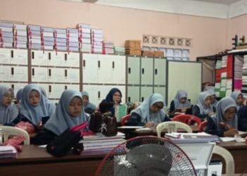 Rutinitas Tadarus Al-Quran Guru MI dan TKQ Baitussalam