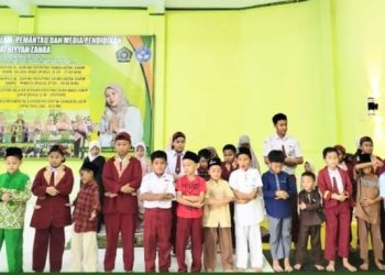 Tahfidz Fathiyyah Zahra Wajibkan Siswa Dirikan Sholat Berjamaah