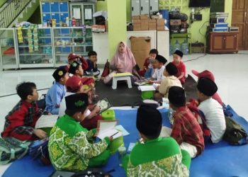 Mari Dorong Anak-anak Cinta Al-Quran Sejak Dini Bersama Tahfidz Fathiyyah Zahra