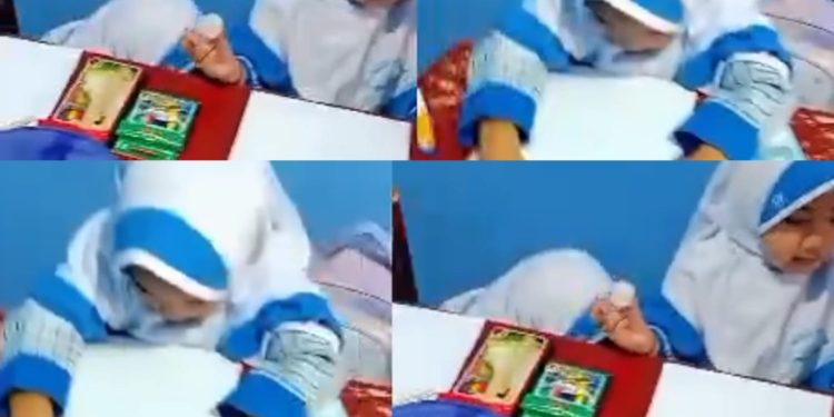Ceria, Anak PaudQu Baitussalam Buat Rumah dari Stik Eskrim