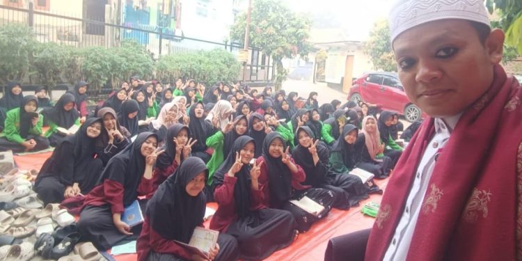 Santriat Ponpes Baitussalam “Semangat Mengaji Semarak Merdeka”