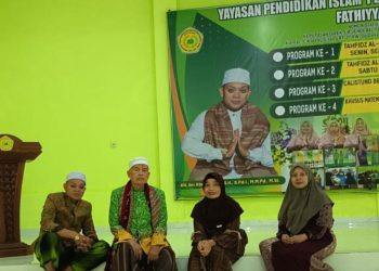 Abuya KH. Onen Qurnaen Panjatkan Doa untuk Tahfidz Al-Qur’an Fathiyyah Zahra