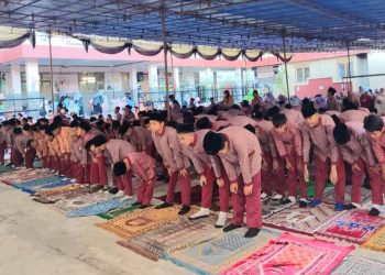 Disiplin Sejak Dini, Siswa MI dan TKQ Baitussalam Membiasakan Sholat Dhuha