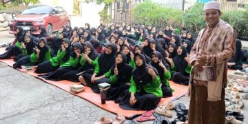 Santriat Ponpes Baitussalam, Bersholawat Sebelum Mengaji