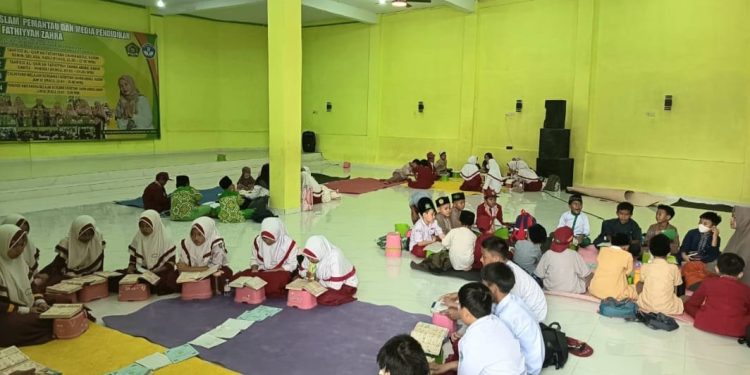 Ayo Belajar Al-Quran Bersama di Tahfidz Fathiyyah Zahra Cibolang Girang