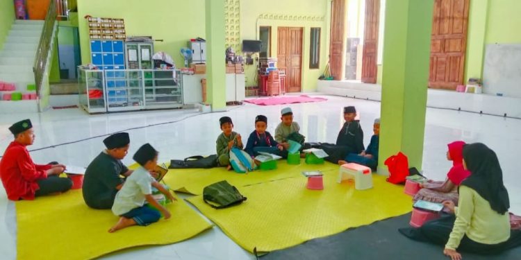 Generasi Masa Depan Tahfidz Al-Quran Fathiyyah Zahra