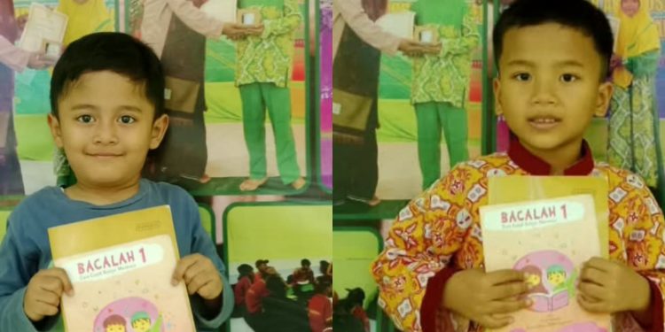 Kelompok Calistung Kedatangan Dua Siswa Baru