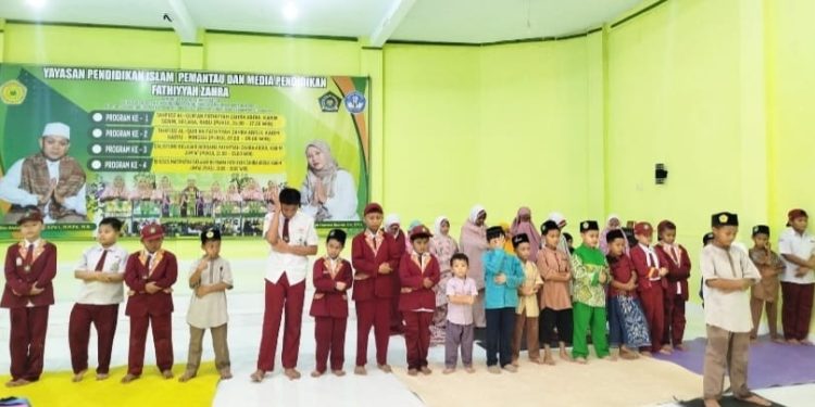 Gerakan Sholat Ashar Berjamaah Siswa Tahfidz Fathiyyah Zahra Terus Ditingkatkan