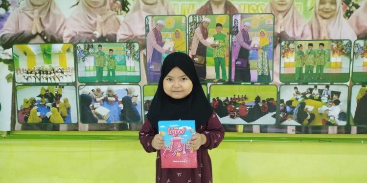 Sheeva Kini Menjadi Santriat Tahfidz Al-Quran Fathiyyah Zahra