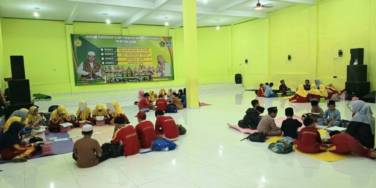 Aktivitas Santri Tahfidz Al-Quran Fathiyyah Zahra Abdul Karim Memukau Hati, Unggulkan Sertifikat Resmi Kemenag