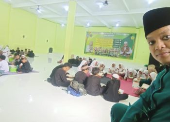 Wujud Muroqabah, KH Iim Abdul Karim Pantau Kegiatan Santri Mengaji
