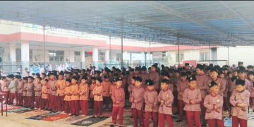 Menjemput Berkah Pagi, Siswa MI dan PAUDQu Baitussalam Khusyuk Sholat Dhuha
