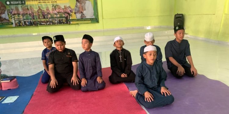 KH Iim Abdul Karim: Sholat Dhuha Pembuka Pintu Keberkahan dan Ketenangan Jiwa Santri