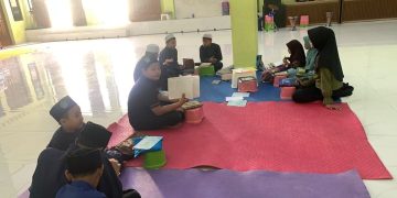 KH Iim Abdul Karim: Setiap Sabtu, Santri Tahfidz Kelompok Asy-Syifa Biasakan Mengaji Bersama