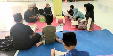 Rutinitas Minggu, Kelompok Tahfidz Asy-Syifa Perkuat Hafalan Al-Quran